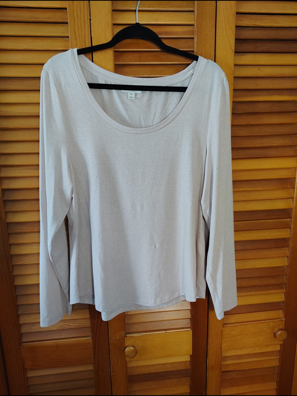 Women’s Long-Sleeve Scoop Neck Tee - Light Taupe